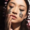 20代の目元ケア徹底ガイド：クマ・たるみ・アイケアの最新事情