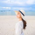 秋晴れの日差しと紫外線対策の重要性