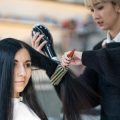 ロングヘアの魅力を引き出す！サラツヤ仕上げのデイリースタイリング完全マニュアル